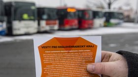 Autobusáci na Královehradecku v lednu protestovali proti novému tendru a podpořili tak odbory