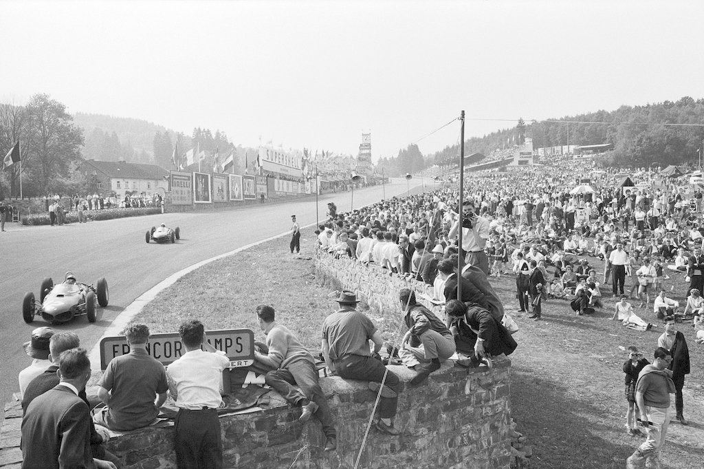 Eau Rouge v belgickém Spa-Francorchamps