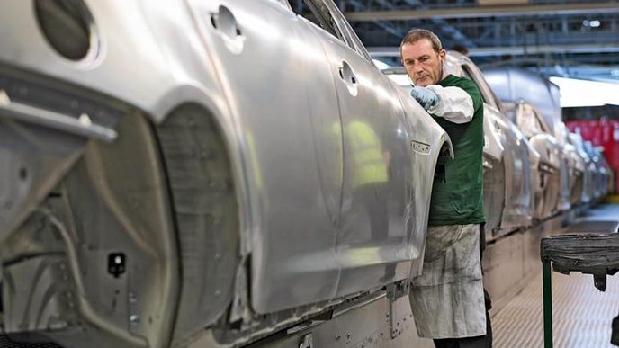 Automobilka Jaguar Land Rover zatím uvedla, že bude na Slovensku vyrábět nový celohliníkový model. Produkce továrny má být 150 tisíc aut ročně.
