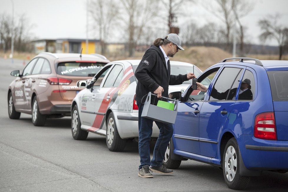 Všichni senioři za volantem nejsou nebezpeční, brání se někteří. Pravidelně chodí na kondiční jízdy i tréninky.