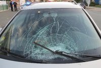 Školačku v Hradci Králové srazilo auto: Skončila ve vážném stavu v nemocnici