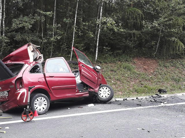 Nehoda na dálnici D6 u Chebu.