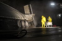 Českému kamionu se na Slovensku utrhl návěs: Dva lidé při nehodě zemřeli!