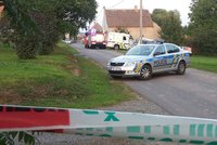 Dvě ženy zemřely při nehodě na Kladensku, řidička narazila do domu