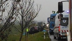 Tragická nehoda na Slovensku, při které zahynula řidička a čtyři děti.