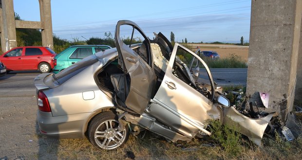 Daniel (†25) byl po nárazu do betonového pilíře na místě mrtvý