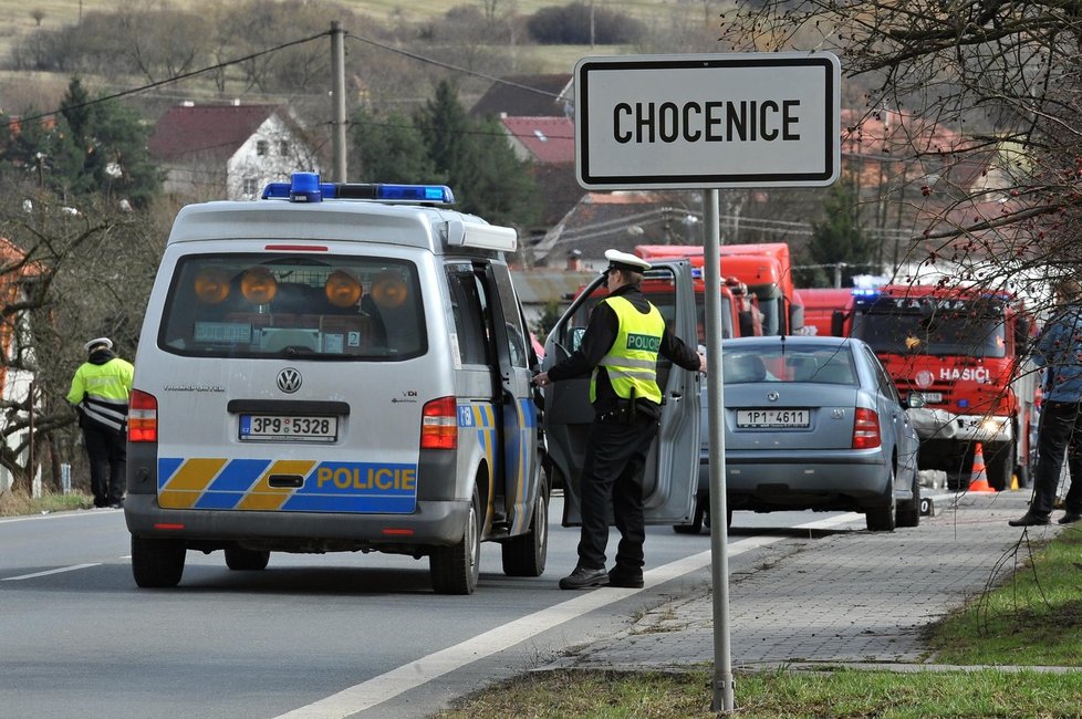 Autonehoda se stala na silnici z Plzně na České Budějovice u obce Chocenice.