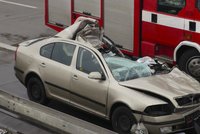 Fatální nehoda: Řidič (†23) neměl při havárii šanci přežít!
