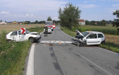 Za hrozivě vypadající střet může obyčejný pavouček.