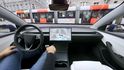 Česko povolilo autopilota od Tesly Česko povolilo autopilota od Tesly