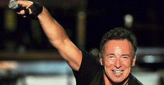 Autorský rukopis Bosse, jak se Springsteenovi přezdívá, se od sedmdesátých let příliš nezměnil
