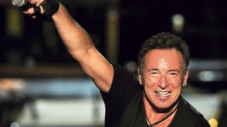 Boss na hraně karaoke. Bruce Springsteen na stará kolena vyznává lásku Soulu a R&B