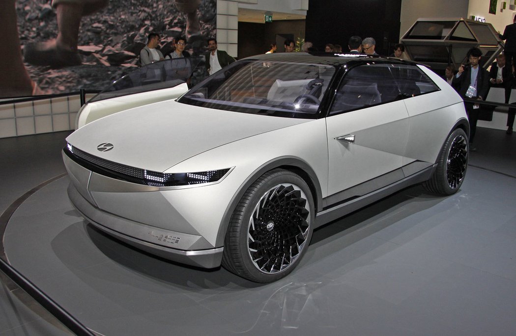 Hyundai 45 EV Concept