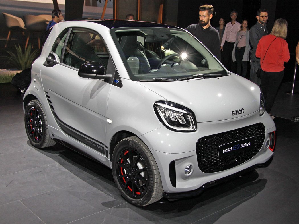 smart fortwo eq