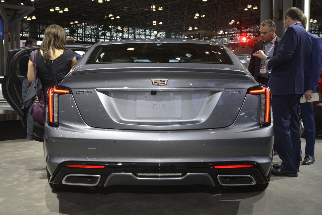 Cadillac CT5