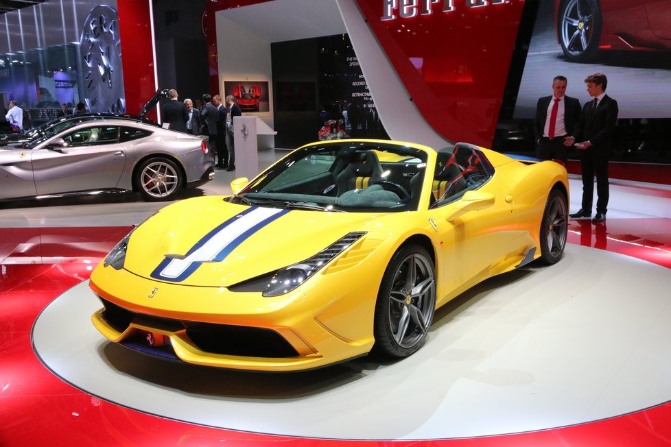 Autosalon Paříž 2014 den druhý