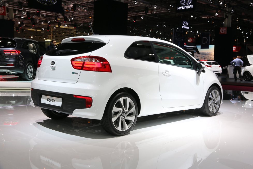 Autosalon Paříž 2014 - Kia