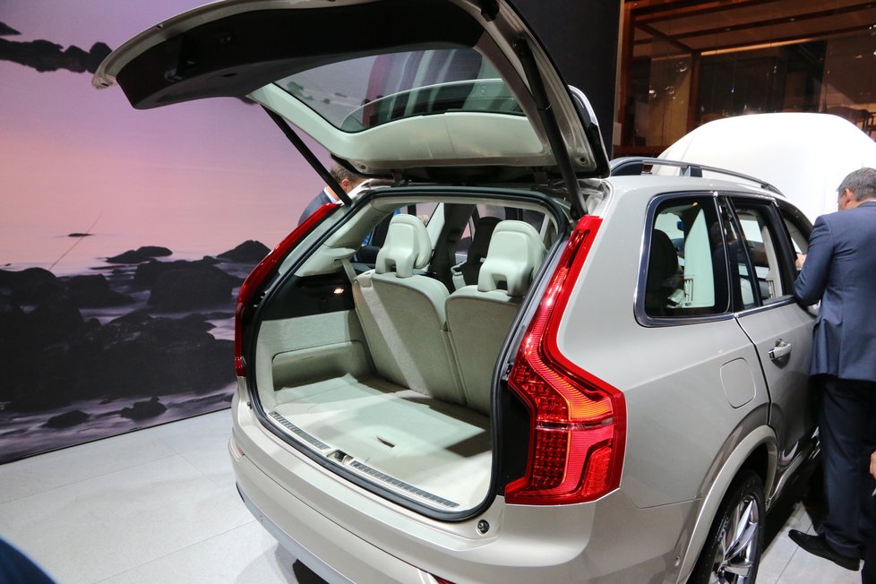 Autosalon Paříž 2014 - Volvo