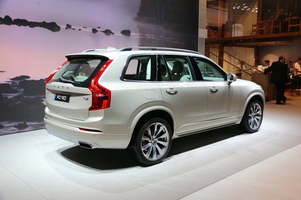 Autosalon Paříž 2014 - Volvo