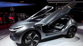 Futuristické koncepty i Bugatti z lega. Podívejte se, co zatím představil autosalon v Paříži