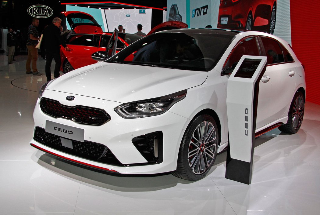 Kia Proceed