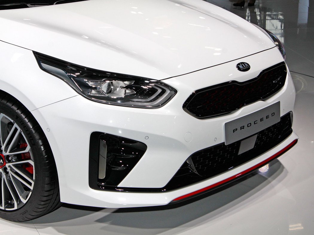 Kia Proceed