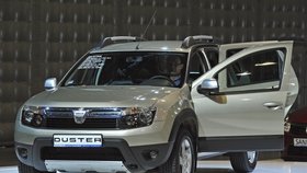 Nová Dacia Duster láká do kategorie SUV hlavně cenou.