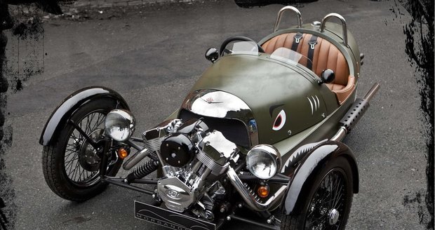 Morgan 3 Wheeler  Stoletá rodinná automobilka představí v Ženevě tříkolku! Jde o moderní interpretaci modelu, který se prodával mezi lety 1909 a 1953. Dnes má dvouválcový motor Harley Davidson. Cena? Přes 700 tisíc korun!