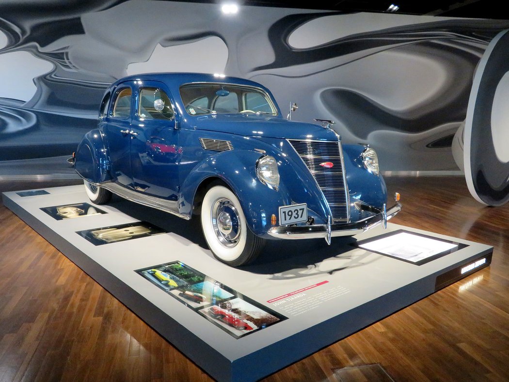 Lincoln Zephyr