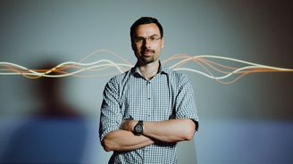 Miliardář Vlček po odchodu z Avastu zakládá nový kyberbezpečnostní hit Miliardář Vlček po odchodu z Avastu zakládá nový kyberbezpečnostní hit