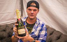 Proč DJ Avicii zemřel? Spáchal sebevraždu!