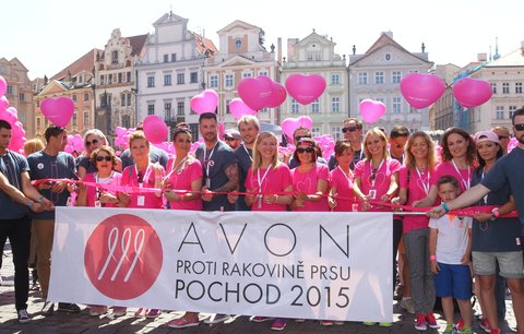 Celebrity podpořily pochod proti rakovině prsu. Přišly Stašová, Bočanová i Partyšová
