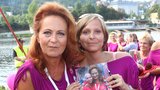 Simonu Stašovou na Avon pochodu překvapila bojovnice: Po roce porazila rakovinu!