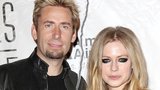 Avril Lavigne opustila manžela! Místo důvodu rozchodu přišlo podivné oznámení... 