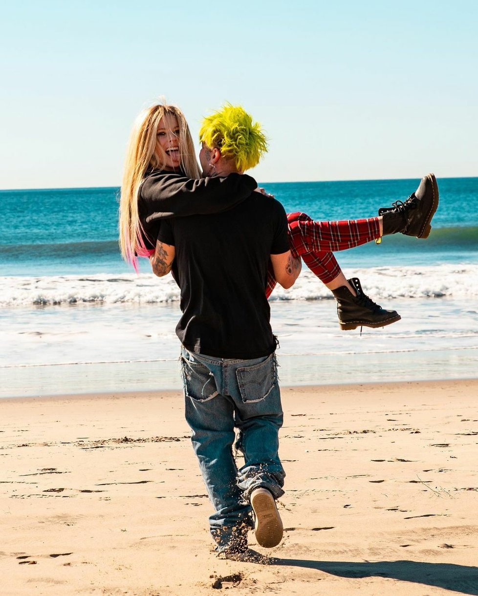 Avril Lavigne a Mod Sun