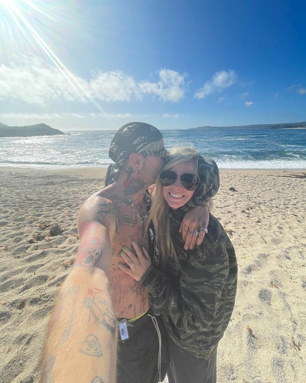 Avril Lavigne a Mod Sun