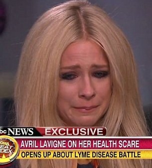 Avril Lavigne se rozplakala v televizi..