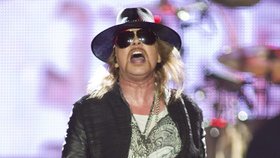 Axl Rose běsnil kvůli ukradeným šperkům: Zklidňovala ho policie