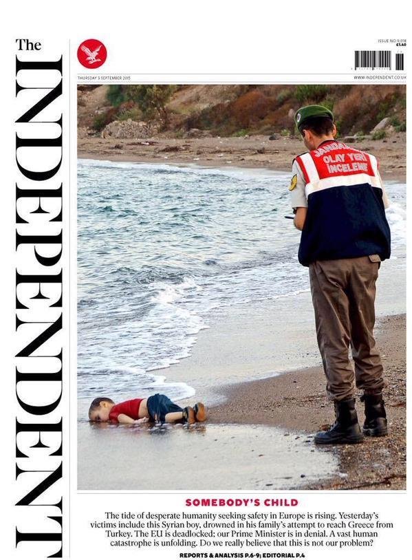 Fotky utopeného chlapce šokovaly svět: The Independent
