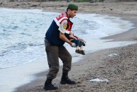 Další utopené dítě uprchlíků: V Řecku našli mrtvého novorozeného chlapečka
