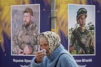 Galyna přišla ve válce o oba syny: Ukrajina si připomněla padlé obránce Azovstalu