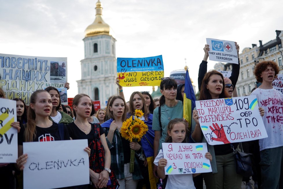 Demonstrace za Azov, Kyjev (4. 8.).