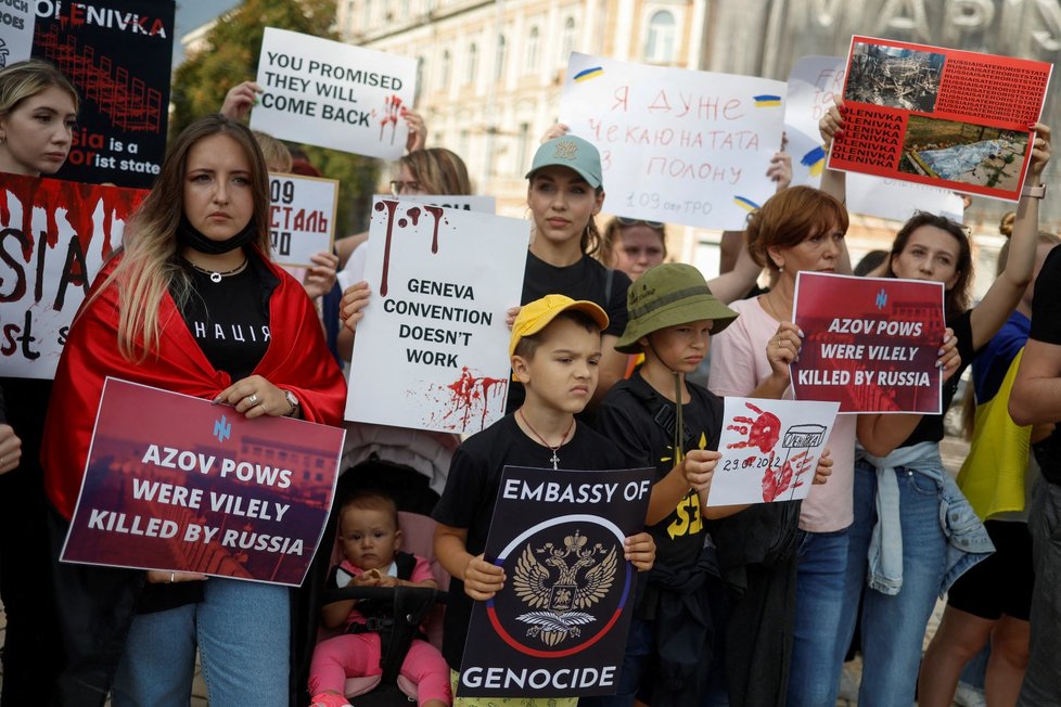 Demonstrace za Azov, Kyjev (4. 8.).