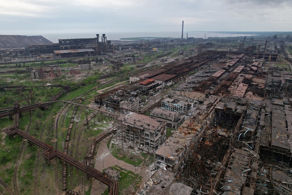 Areál oceláren Azovstal v Mariupolu (22. 5. 2022)