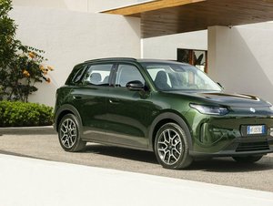 Video: Nový Leapmotor B03X poprvé na vlastní kůži. Malý zvenku, obrovský uvnitř