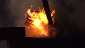 Čtyři děti a prababička uhořely v provzorním příbytku.