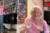 Babička (90) pokořila světový rekord! Na hrazdě vydržela extrém