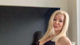 Sexy babička Lesley
