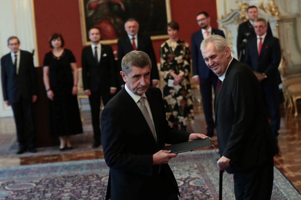 Prezident Miloš Zeman jmenoval ve středu 46 dní po volbách Andreje Babiše premiérem.