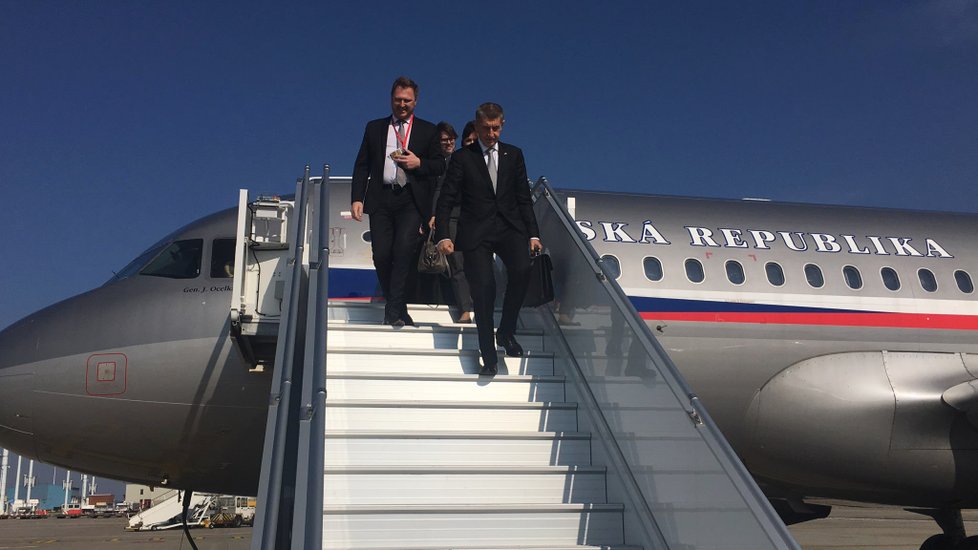 Premiér Andrej Babiš přiletěl do Bruselu na summit k brexitu (10. 4. 2019)